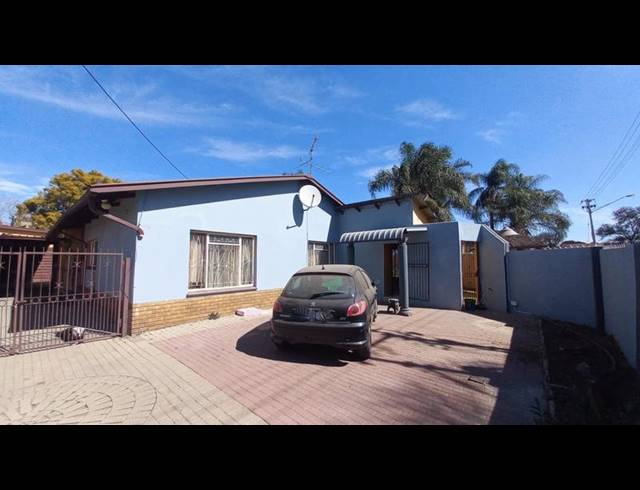 3 BEDROOM HOUSE FOR SALE IN HERMANSTAD